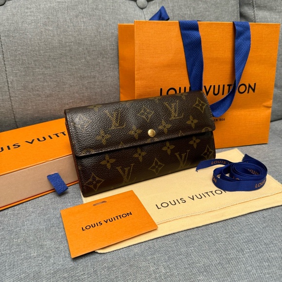 Louis Vuitton Handbags - 🧡Complete Accesories Louis Vuitton Portefeuille Sarah long wallet🧡
